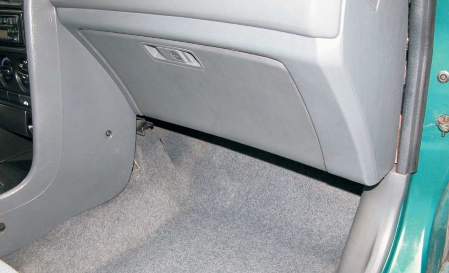 Jak Zamontować Filtr Kabinowy W Honda Civic 95->, Rover 414, 416 9/95-> (Z Klimatyzacją)? - Motofan.pl