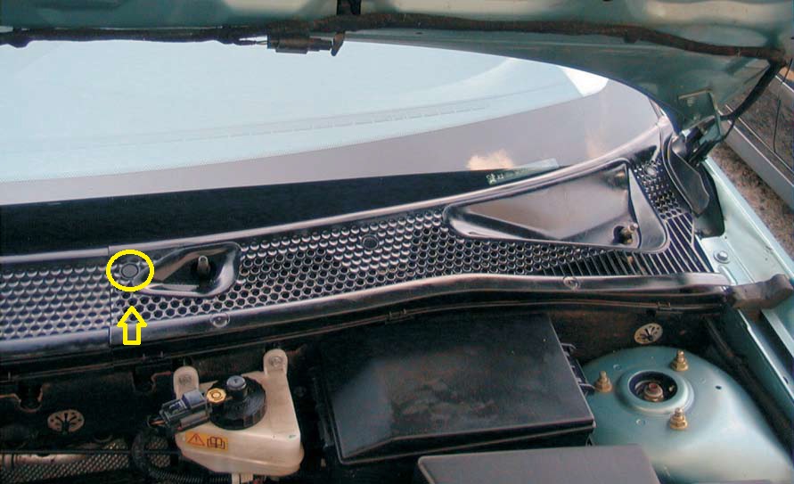 Jak zamontować filtr kabinowy w Ford Focus? Motofan.pl