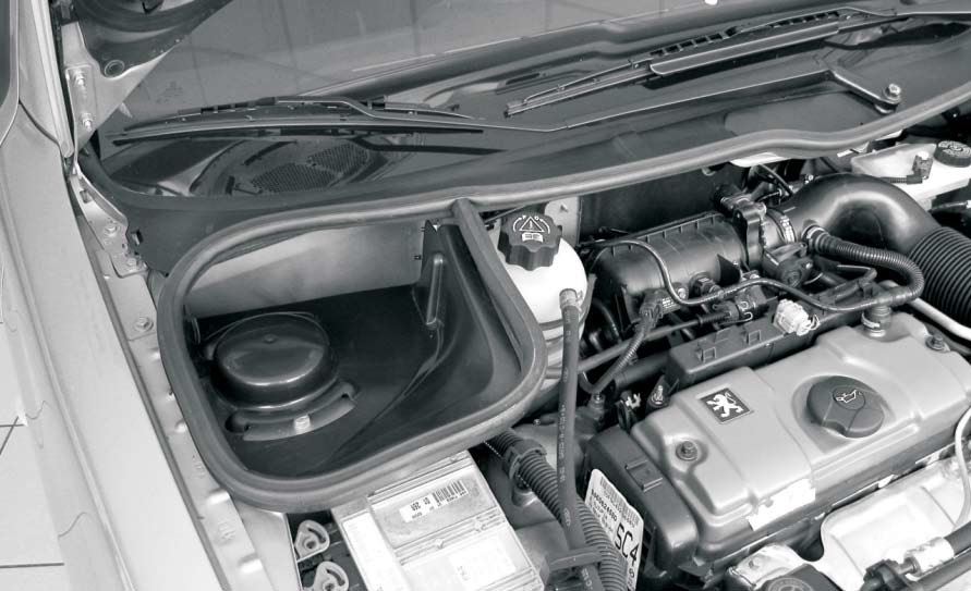 Jak Zamontować Filtr Kabinowy W Peugeot 206 1.1I,1.4I, 1.6I, 1.8Hdi, 2.0Hdi - Motofan.pl
